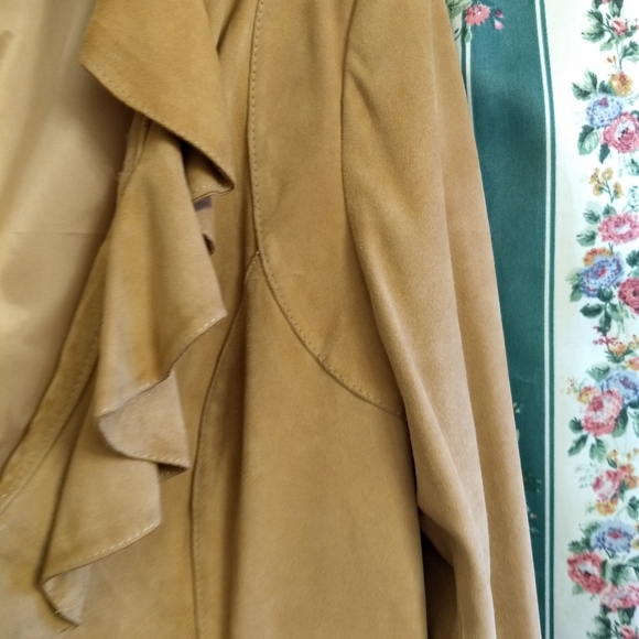 Elie Tahari Suede Ruffle Jacket - Picture 4 of 15